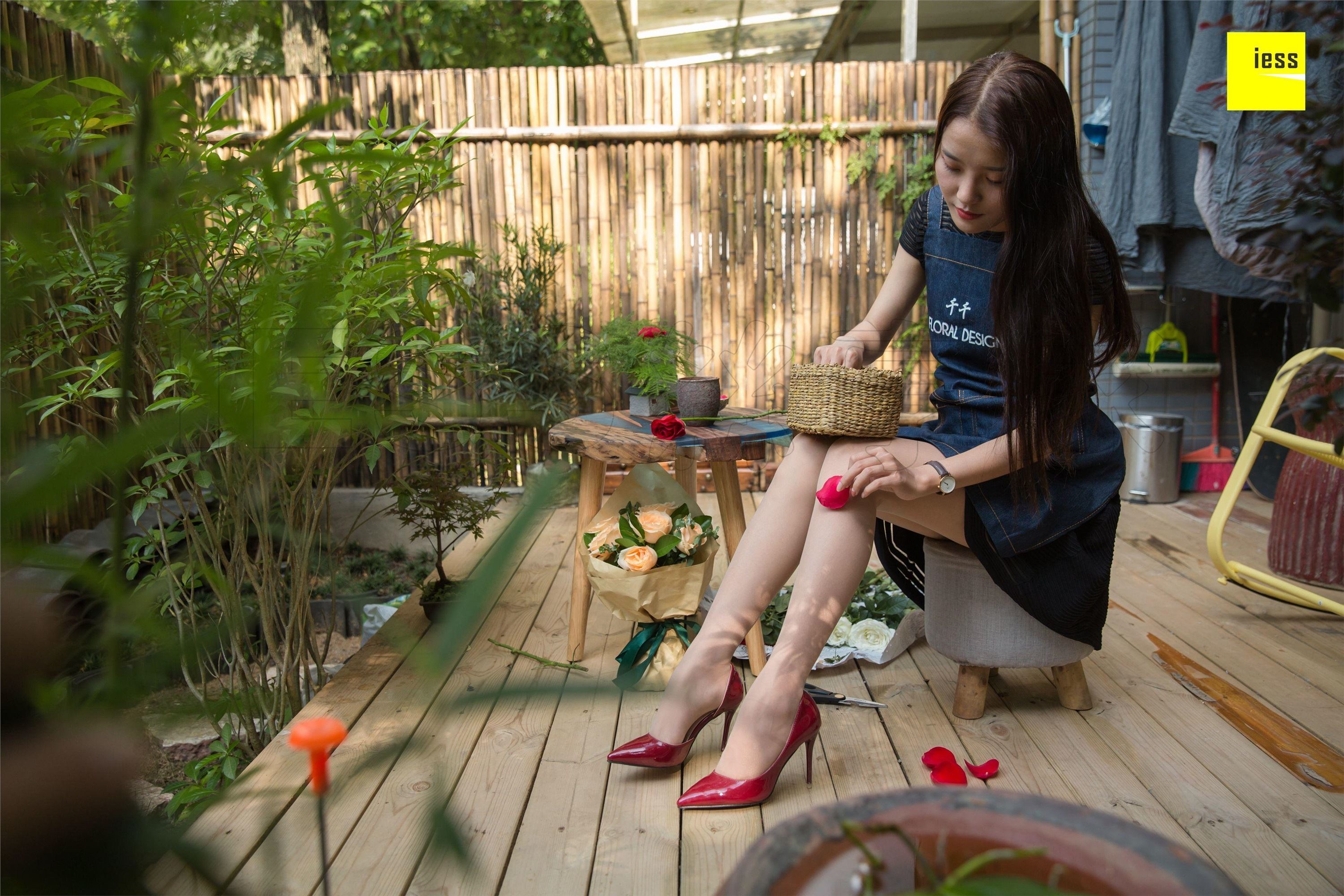 IESS异思趣向  2018.08.15《魔鬼周三》特刊31期：花艺师婉萍